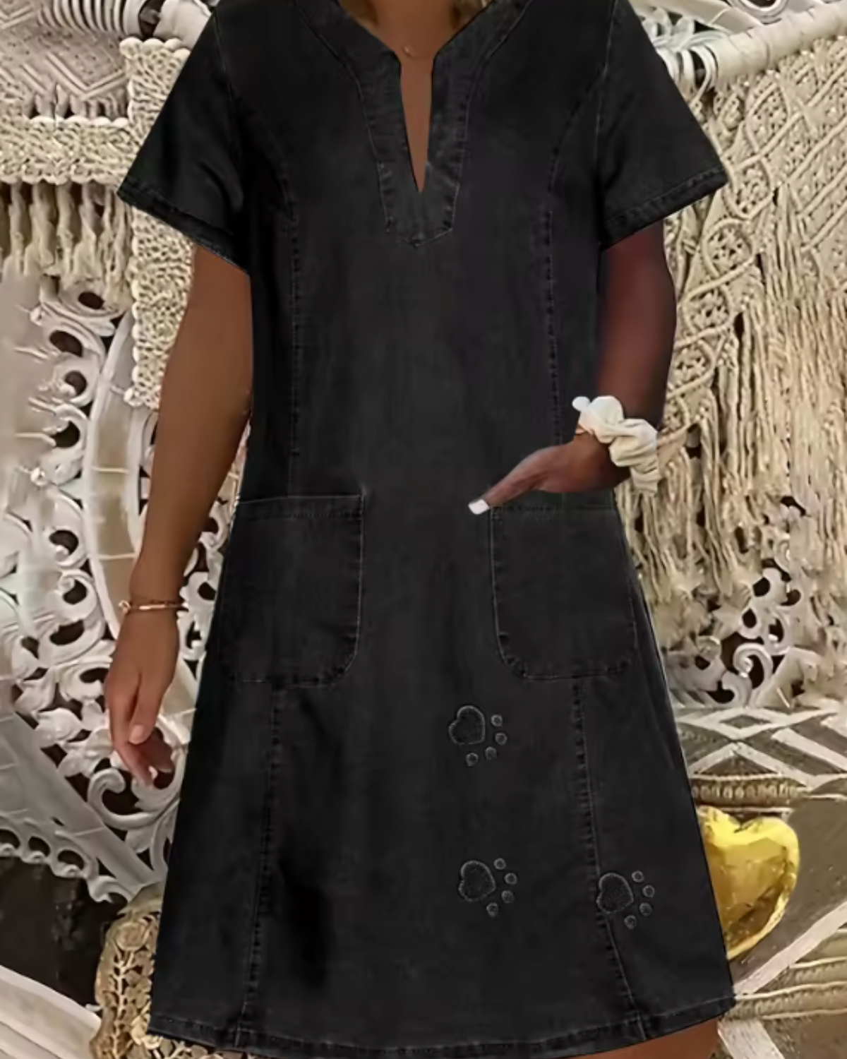 Karen | Casual V-Neck Denim Shift Dress